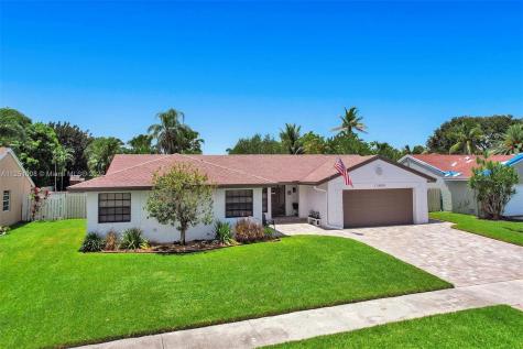 13800 Roanoke Street Davie FL 33325