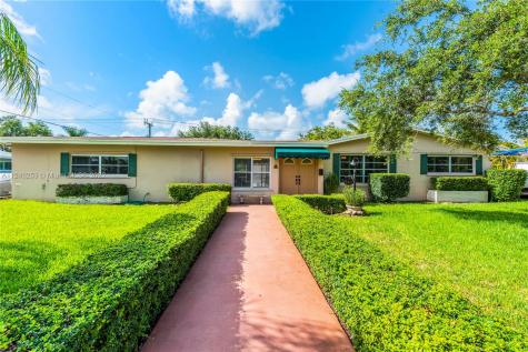 8401 SW 142nd Street Palmetto Bay FL 33158