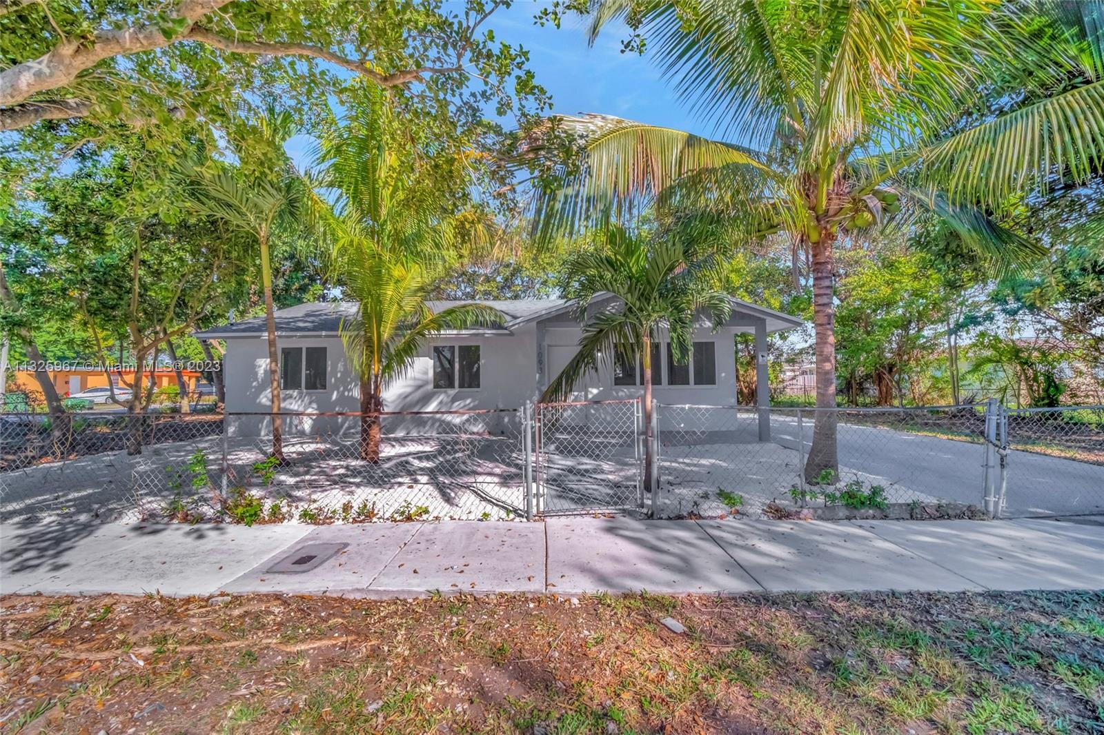 1093 SW 6th Street Homestead FL 33030