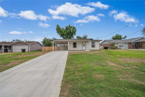 718 Joan Lane Panama City FL 32404