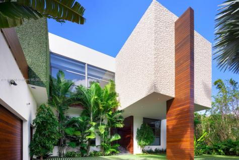 3114 N Bay Road Miami Beach FL 33140