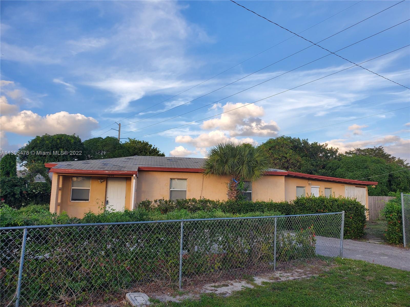 1600 Avenue F Riviera Beach FL 33404