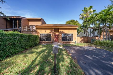 7464 SW 115th Court Miami FL 33173