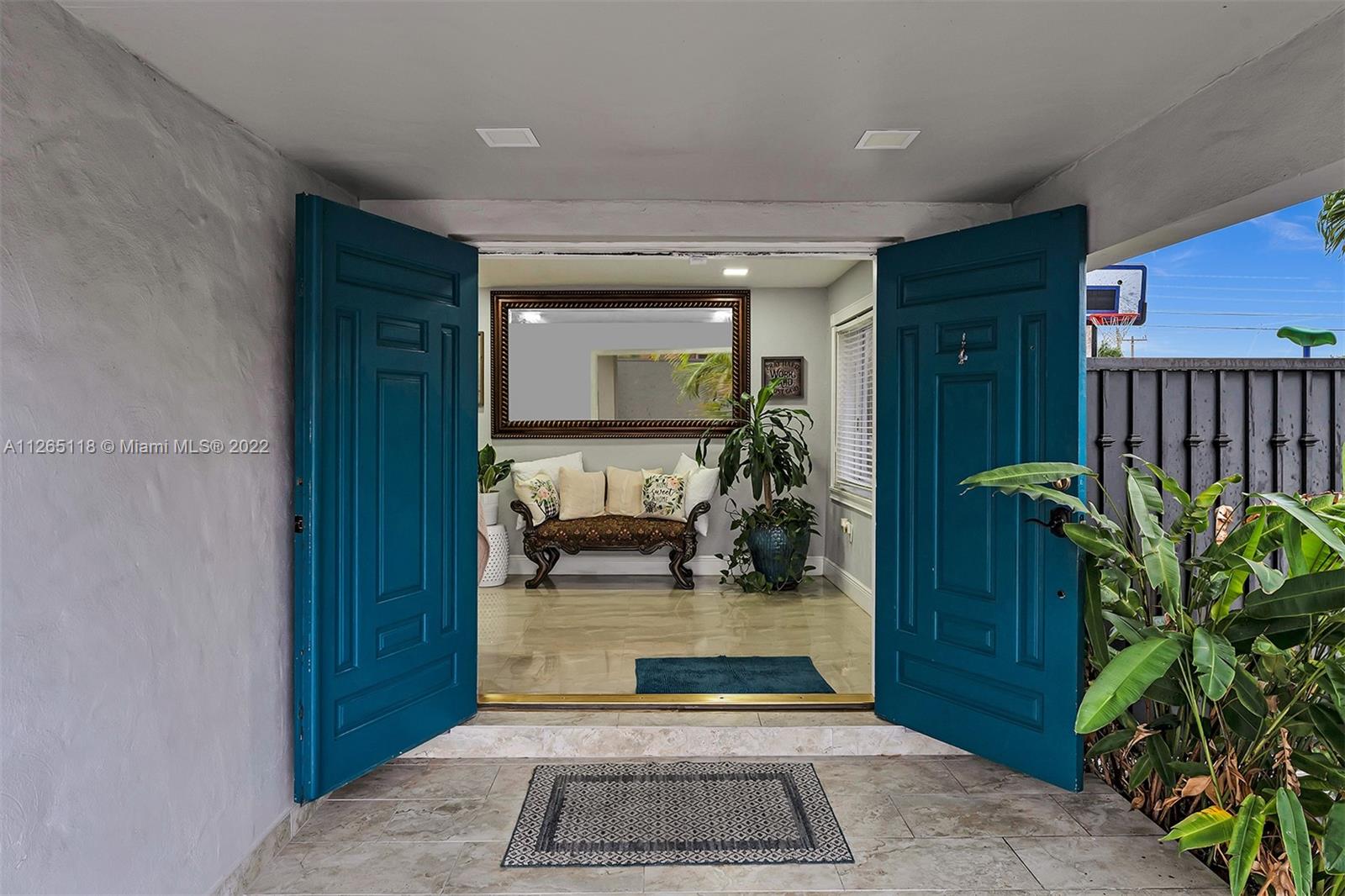 3129 SW 67th Avenue Miami FL 33155