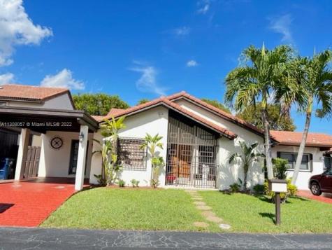 8824 SW 112th Place Miami FL 33176