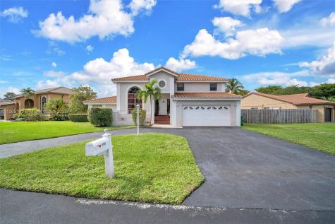 5701 Briarwood Way Davie FL 33331