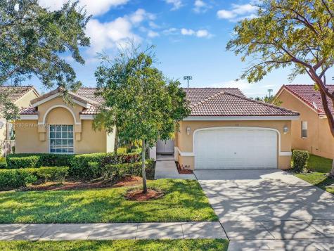 425 SW 198th Terrace Pembroke Pines FL 33029