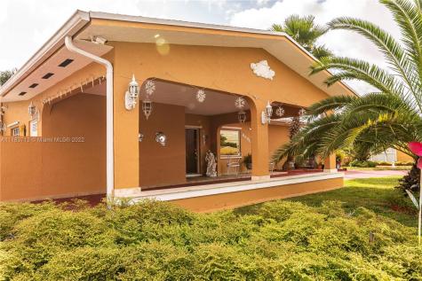 6581 W 12th Avenue Hialeah FL 33012