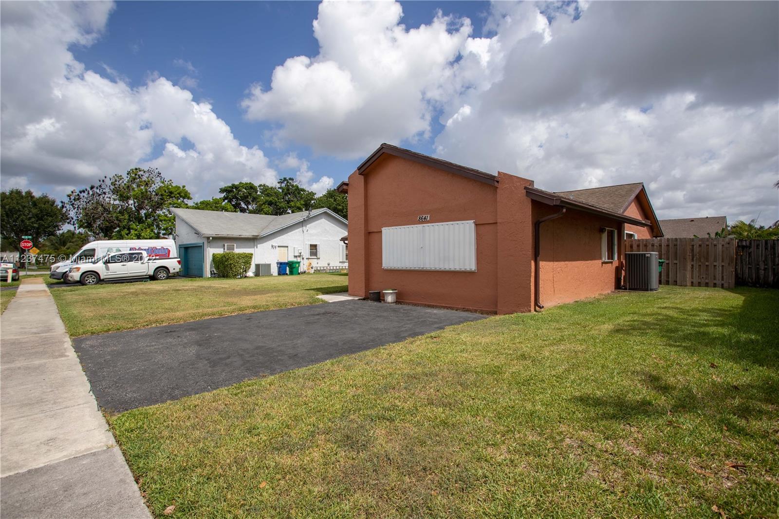8641 NW 47th Street Lauderhill FL 33351