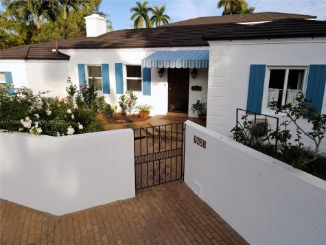 7621 Coquina Drive North Bay Village FL 33141