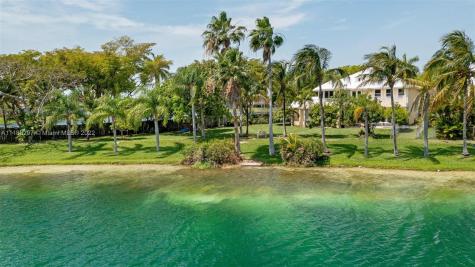 21571 SW 94th Avenue Cutler Bay FL 33189