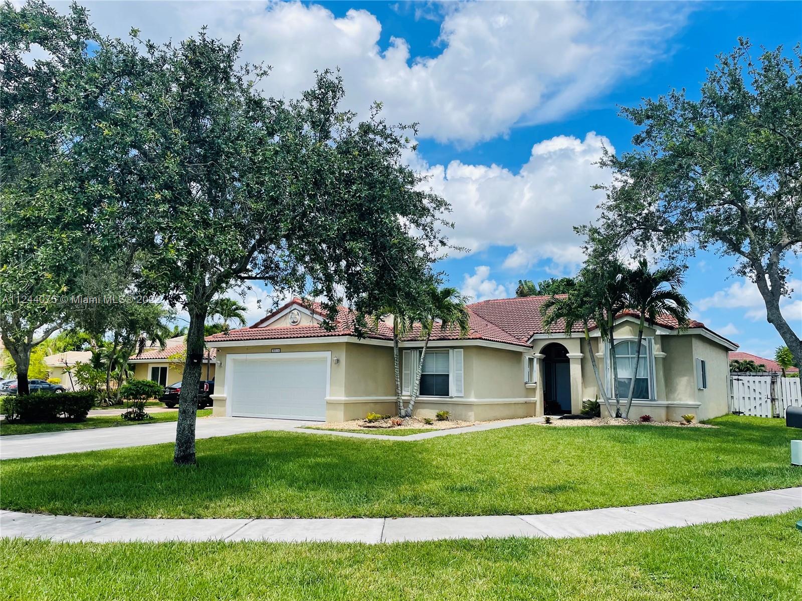 2315 NW 193rd Avenue Pembroke Pines FL 33029