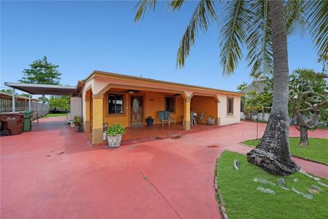 3901 E 9th Court Hialeah FL 33013