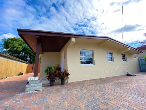 415 NW 23rd Place Miami FL 33125