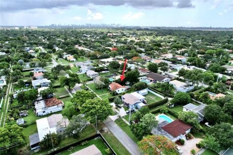 1240 Plover Avenue Miami Springs FL 33166