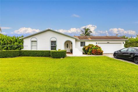 16041 SW 284th Street Homestead FL 33033
