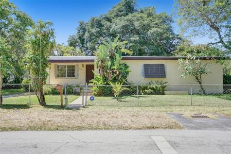 6445 Manor Lane South Miami FL 33143