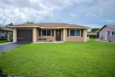 8202 NW 105th Avenue Tamarac FL 33321