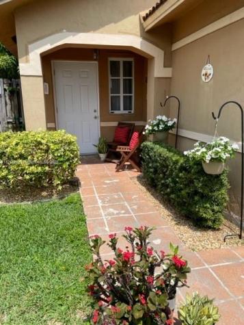 17718 SW 143rd Court Miami FL 33177
