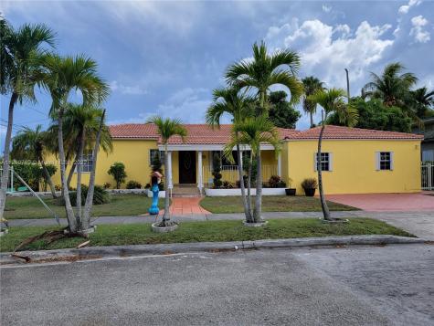 2200 SW 24th Terrace Miami FL 33145