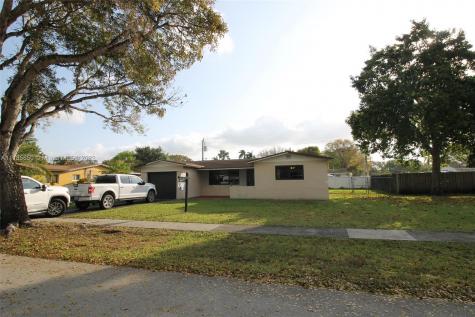 5134 SW 93rd Avenue Cooper City FL 33328