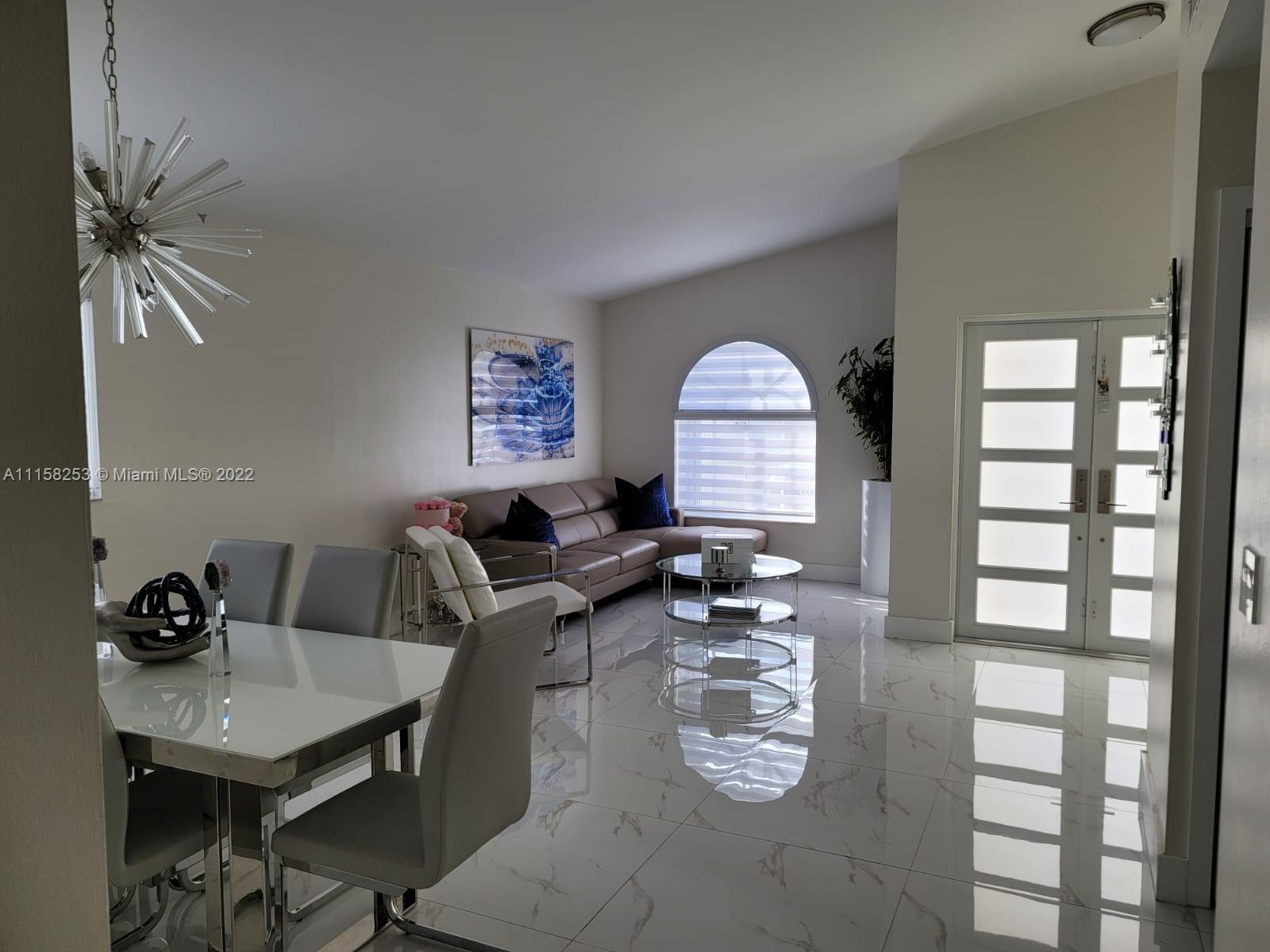 2641 W 68th Place Hialeah FL 33016