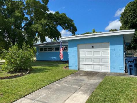 20710 Gulfstream Road Cutler Bay FL 33189