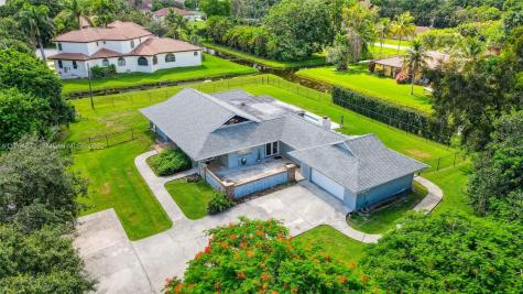 12100 NW 6th Street Plantation FL 33325