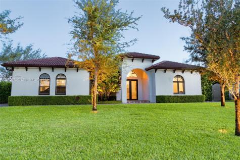 13040 SW 210th Terrace Miami FL 33177