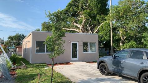 2339 Raleigh Street Hollywood FL 33020