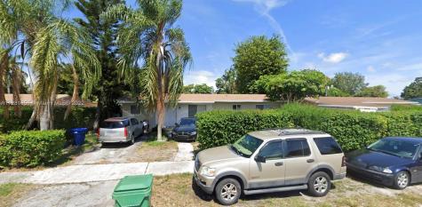 131 NE 174th Street North Miami Beach FL 33162