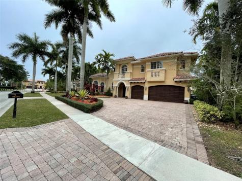 10291 Blue Palm Street Plantation FL 33324