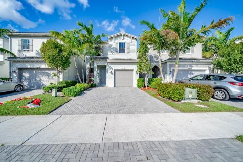 4421 NW 48th Terrace Tamarac FL 33319