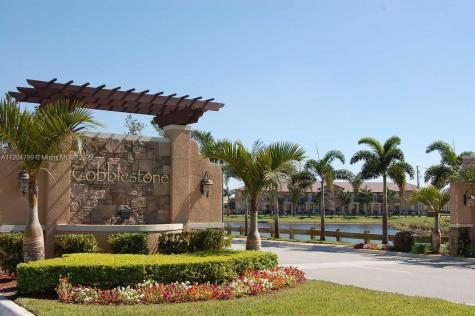 702 SW 147th Avenue Pembroke Pines FL 33027