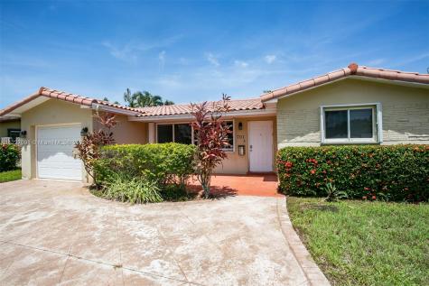 701 N 46th Avenue Hollywood FL 33021