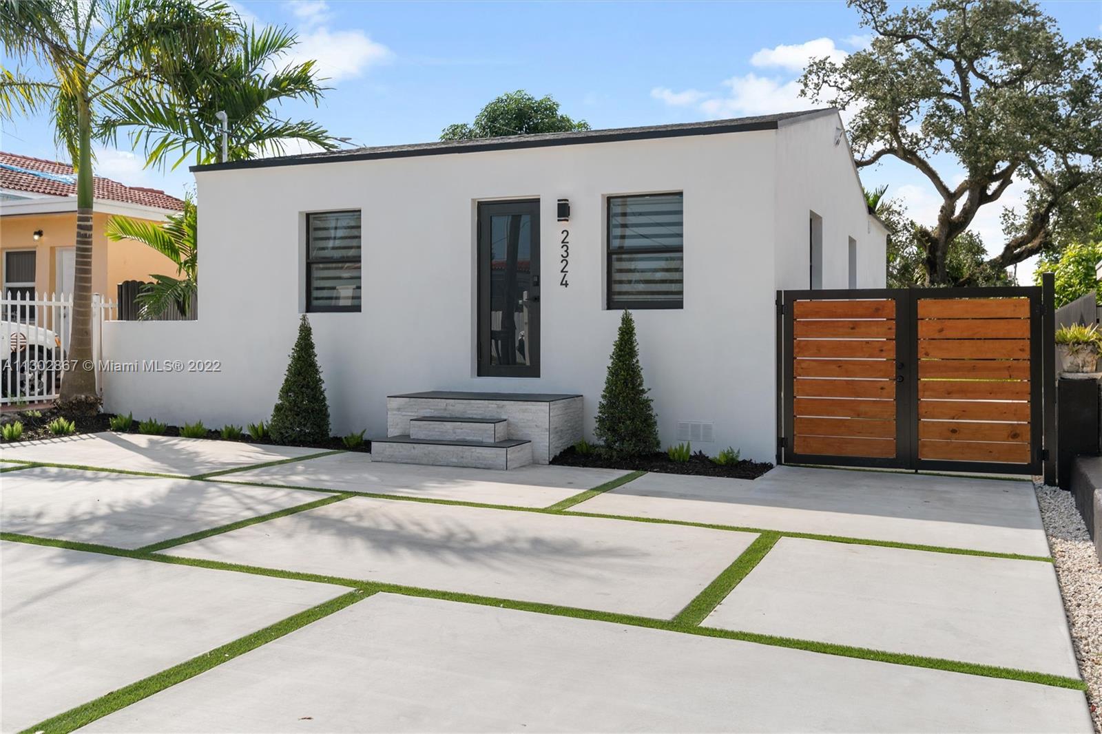 2324 SW 58th Court Miami FL 33155