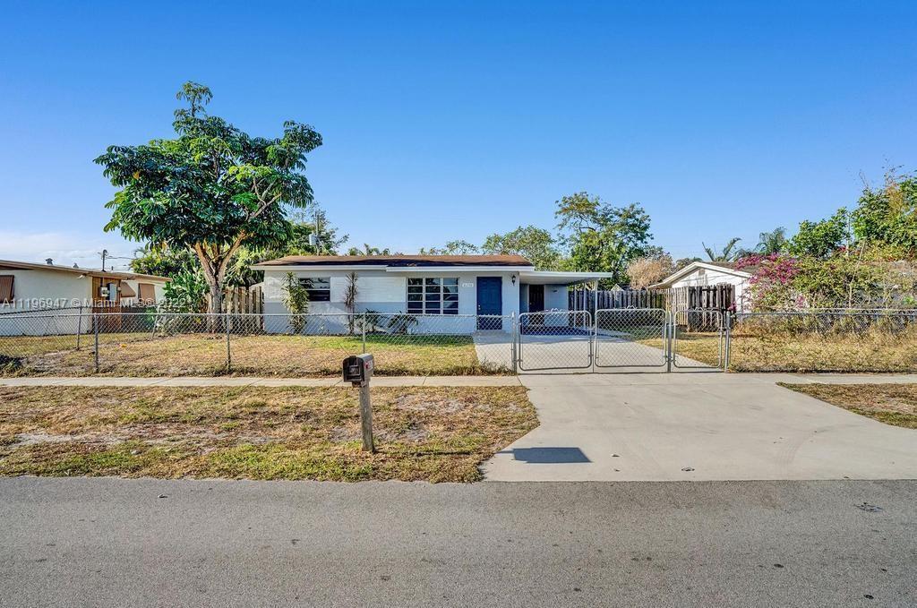 6230 SW 38th Court Davie FL 33314