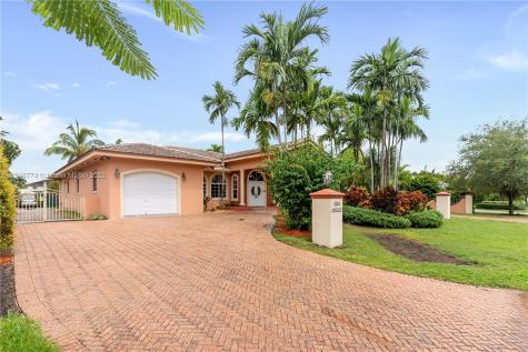 6922 SW 95th Avenue Miami FL 33173