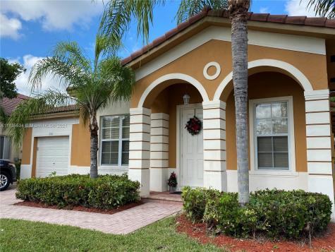 2130 NE 38th Road Homestead FL 33033