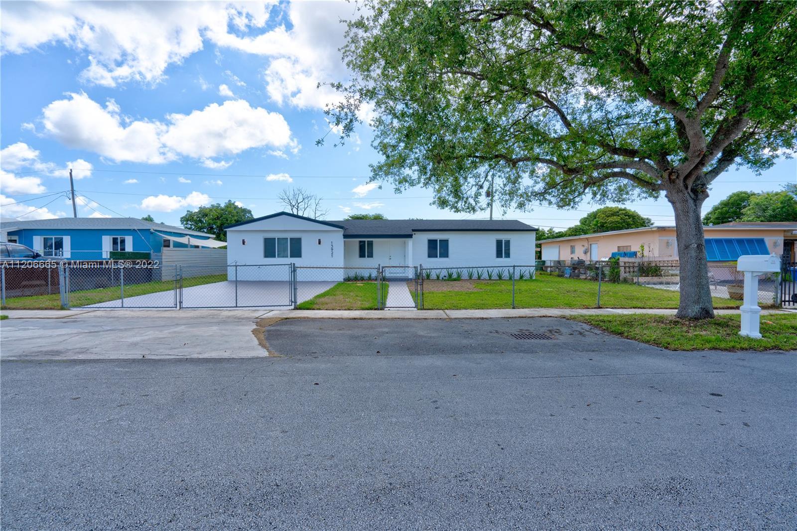 13921 Monroe Street Miami FL 33176