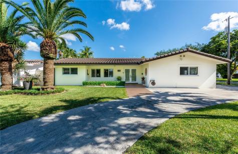 1190 Thrush Avenue Miami Springs FL 33166