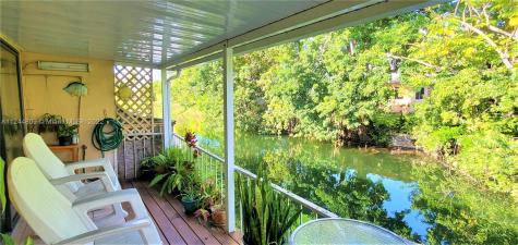 2213 SW 100th Court Miami FL 33165