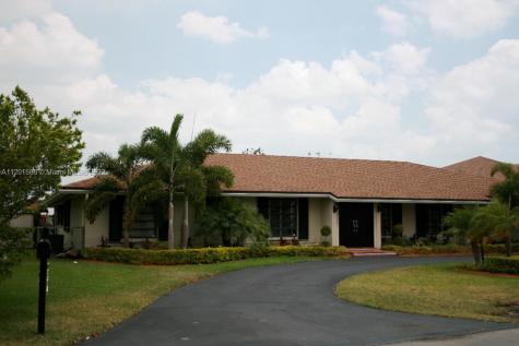 9221 W Calusa Club Drive Miami FL 33186