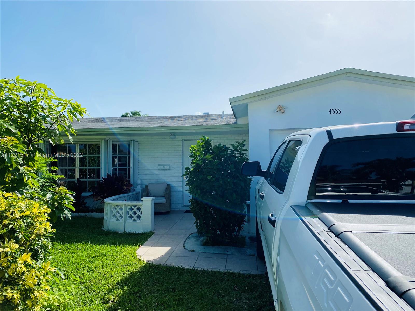4333 NW 45th Terrace Lauderdale Lakes FL 33319