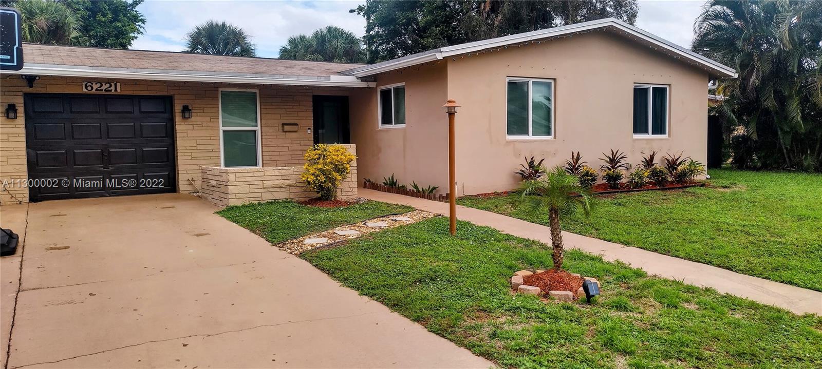 6221 SW 10th Court North Lauderdale FL 33068