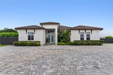 28025 SW 169th Court Homestead FL 33030