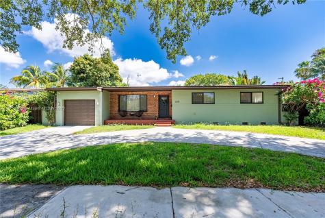 225 NE 121st Terrace North Miami FL 33161