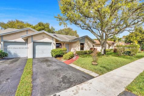 6017 NW 77th Avenue Tamarac FL 33321