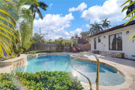 1318 Tyler Street Hollywood FL 33019