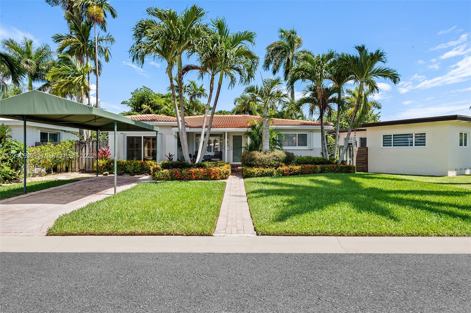 923 Lincoln Street Hollywood FL 33019